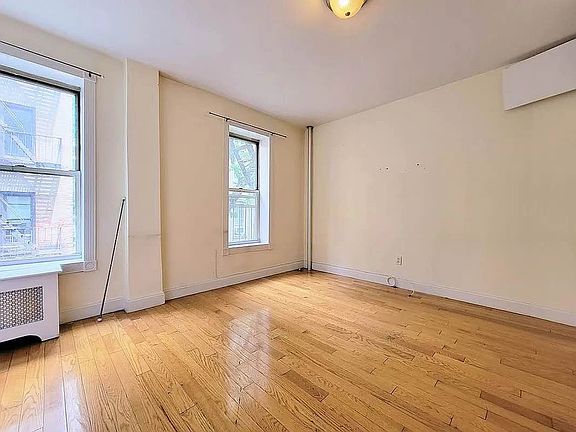 2nd image of 417 W 43rd St APT 22