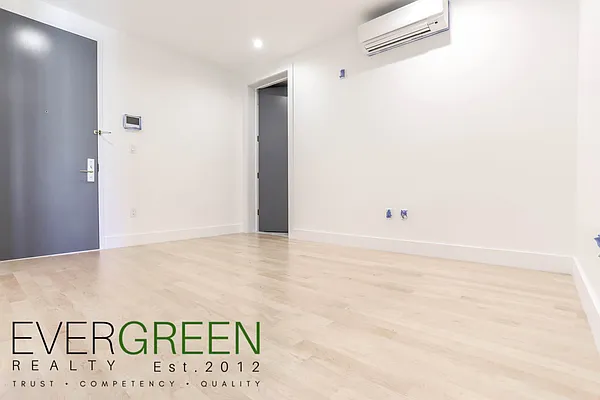 Rented by Evergreen Apartments BK | media 8