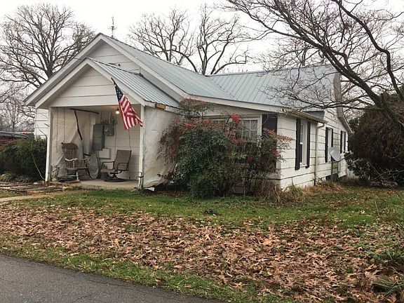 2nd image of 350 Bailey St