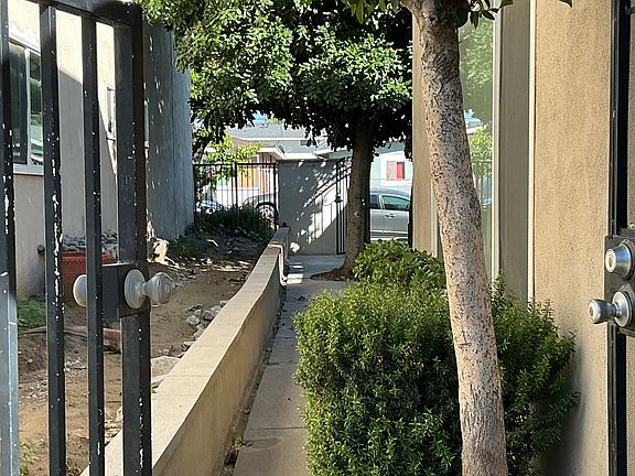 5th image of 645 Scott Pl APT 6
