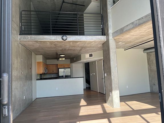 2nd image of 1780 Kettner Blvd Unit 304