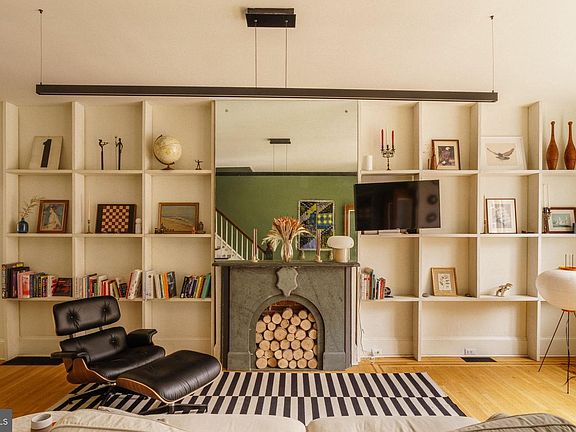 2nd image of 1335 Reed St