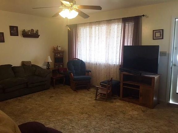 2nd image of 1647 N Stephens Ave