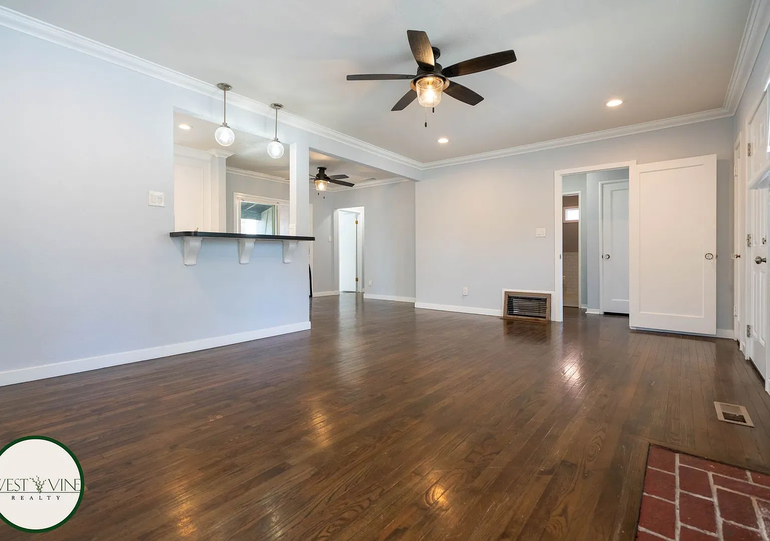 Gorgeous Single Story Home w/ Expansive Backyard — Photo 3