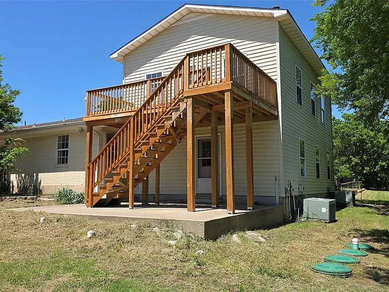 2474 Joe Davis Rd — Photo 2