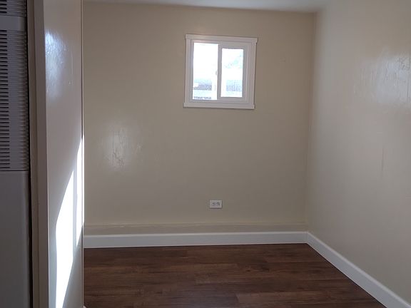 3rd image of 3300 Portola Dr Space 20
