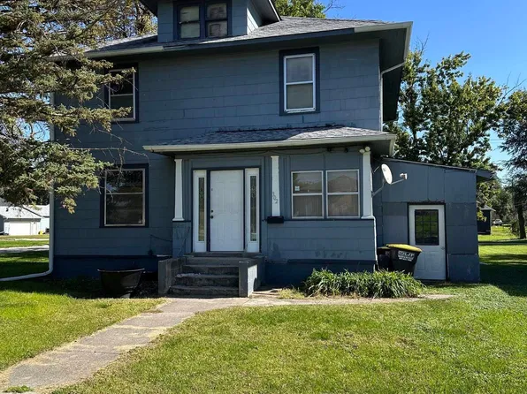 302 S Lucas Ave, Eagle Grove, IA 50533
