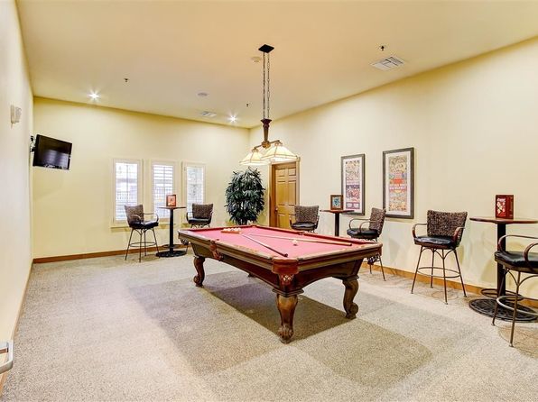 8760 Center Pkwy APT 301