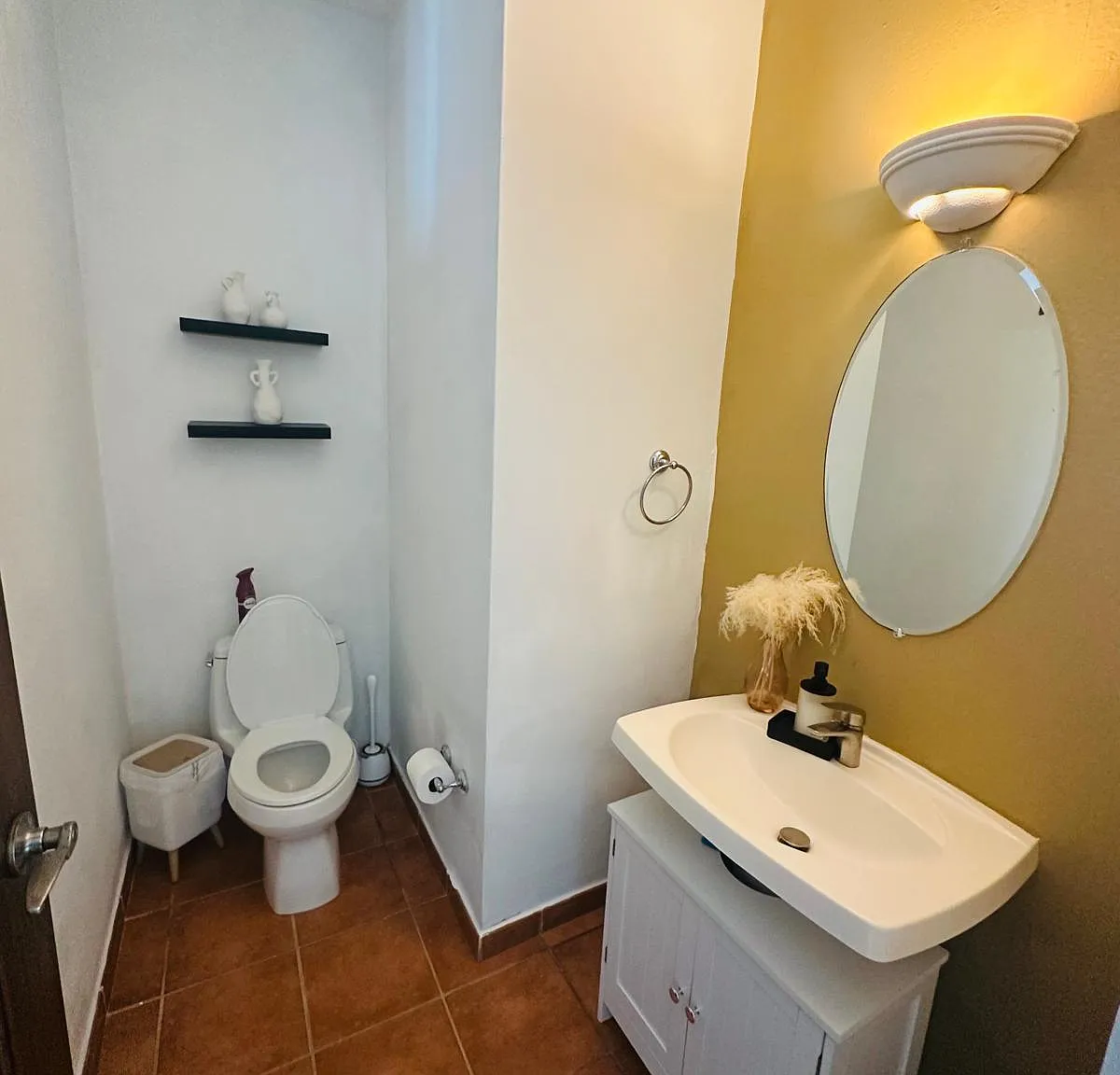 3 bed, 3.5 bath, 2230 sqft, $4,800 — Photo 4