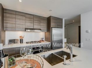 1001 6th St SW UNIT 1, Calgary, AB T2R1B4