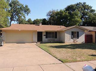 2325 Meadow Dale, Irving, TX 75060