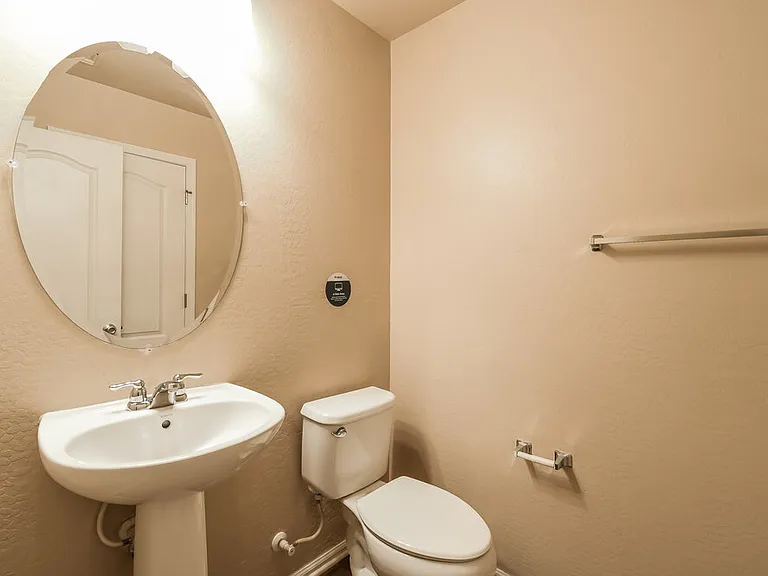 923 S Pheasant Dr — Photo 19