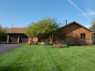 40W361 Harper Dr, Hampshire, IL 60140