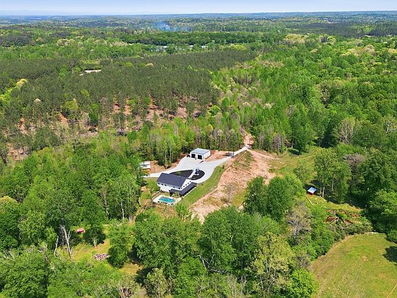 4th image of 1601 Price Rd