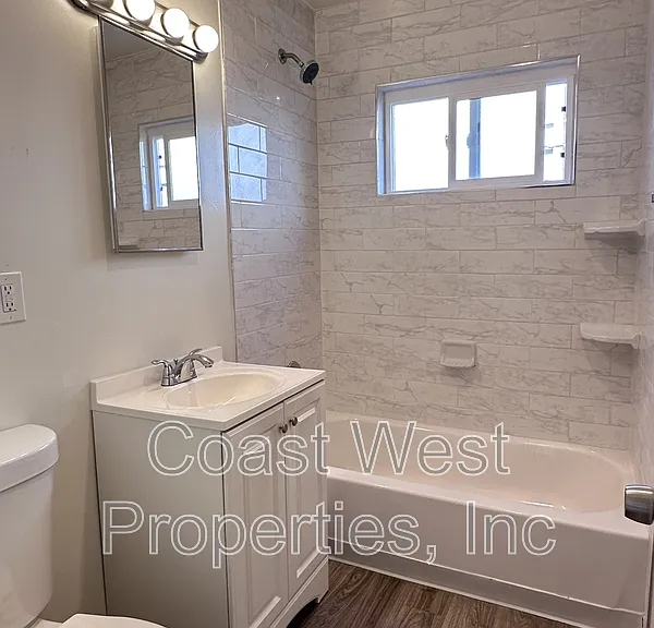 3837 1/2 Kendall St — Photo 16