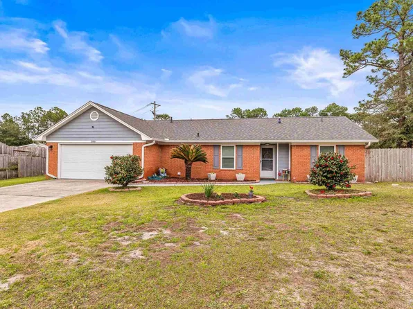 2001 Coral St, Pensacola, FL 32506