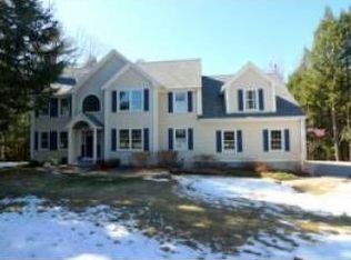 7 Palmer Dr, Kensington, NH 03833