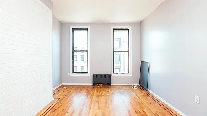 Rented by Nooklyn NYC LLC | media 13