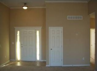 1318 Glen Dr, Louisburg, KS 66053