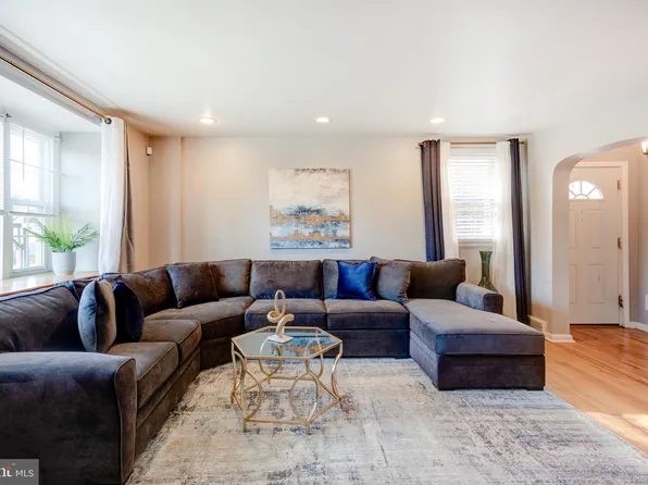 1114 E Durham St, Philadelphia, PA 19150