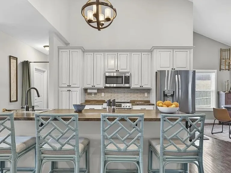222 Spanish Oak Ln — Photo 4