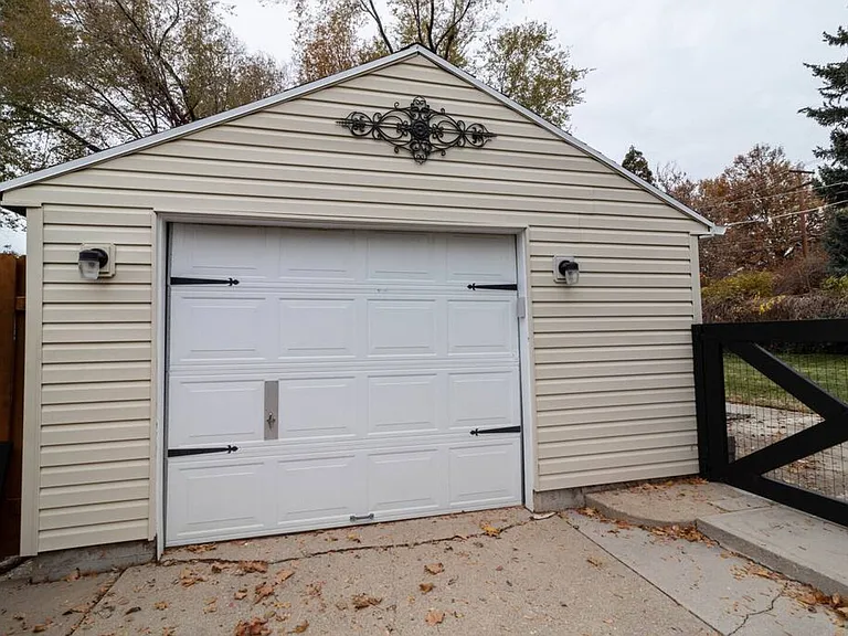 Cahoon St — Photo 30