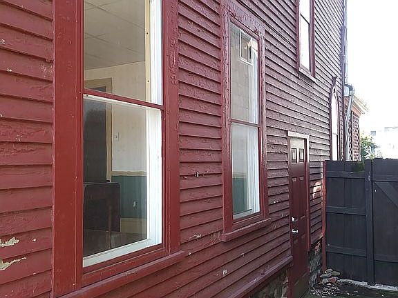 4th image of 1704 Walnut Blvd