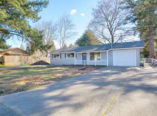 1135 SW Ballinger Dr, Grants Pass, OR 97526