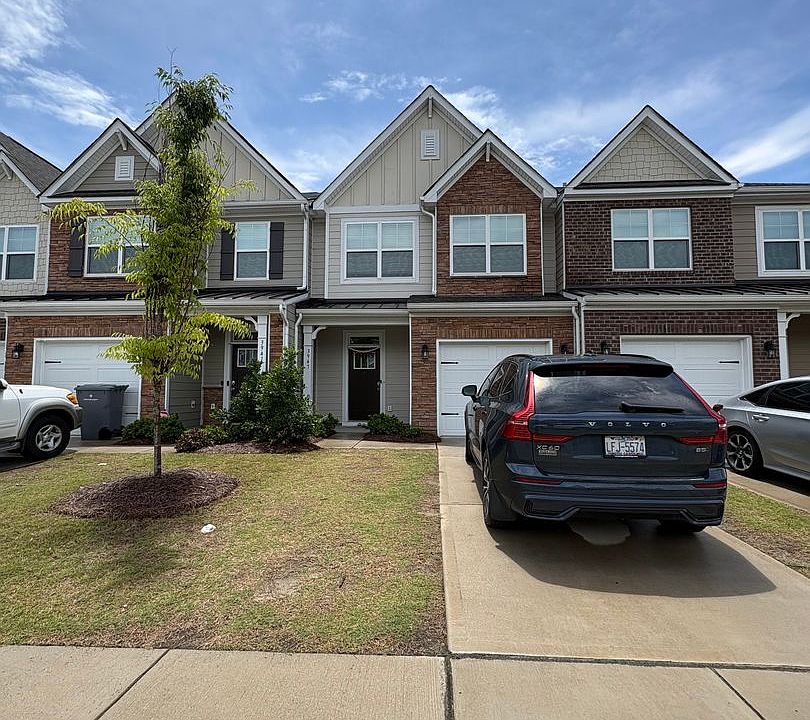 1st image of 3947 Fadden St