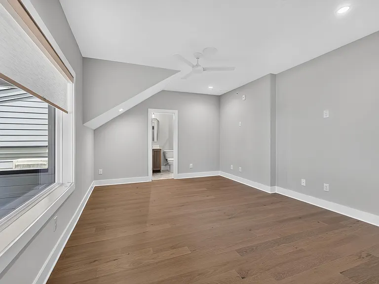 407 Chatham View Rd — Photo 46