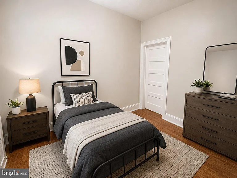 2309 W Firth St — Photo 10