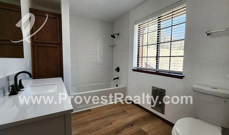 6078 Spruce St #C — Photo 34
