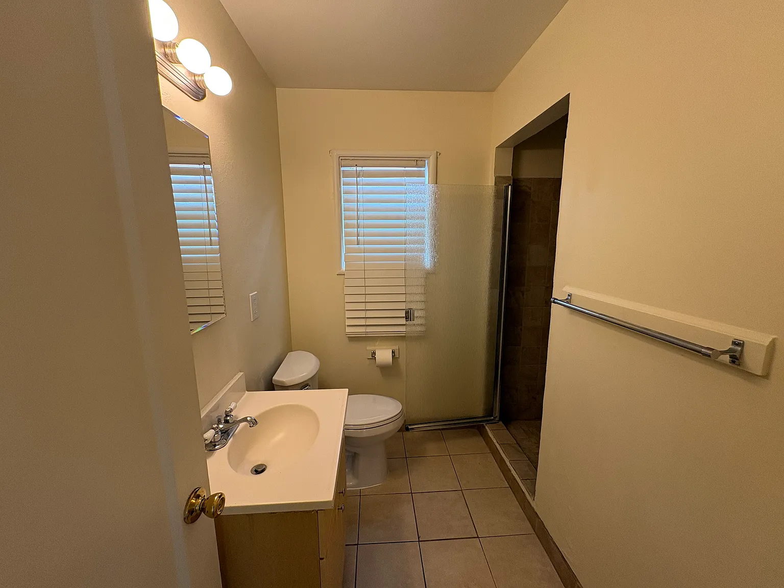 1 bed, 400 sqft, $1,750 — Photo 4