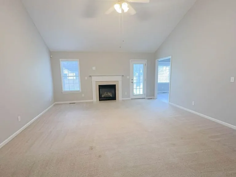3426 Broomsgrove Dr — Photo 3