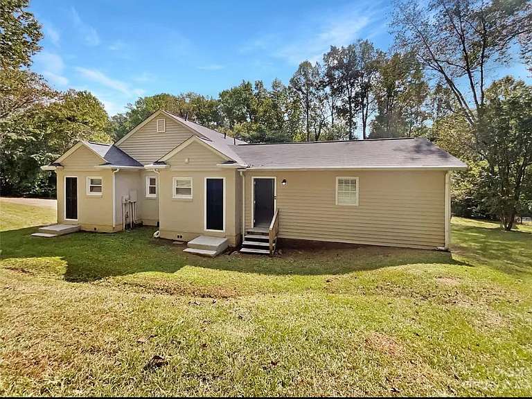 404 Morgan St — Photo 3