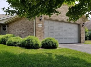 6653 Falcon Dr, Schererville, IN 46375