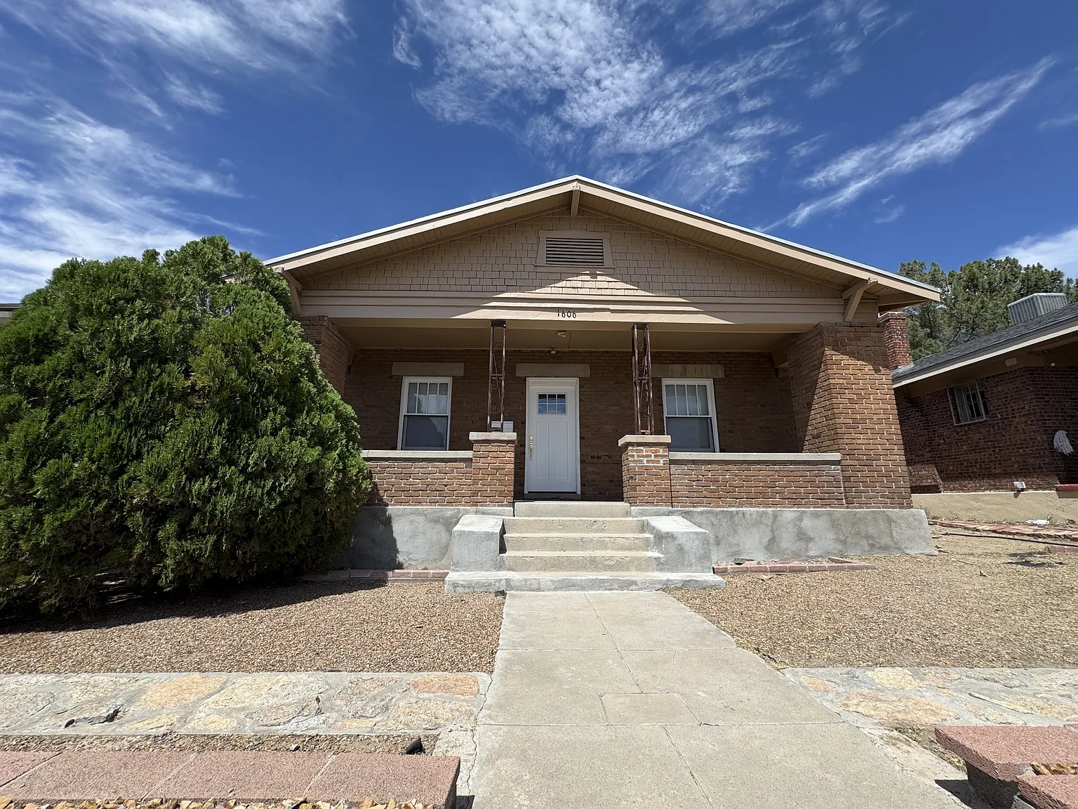 1606 Hawthorne Street - 3 — Photo 2