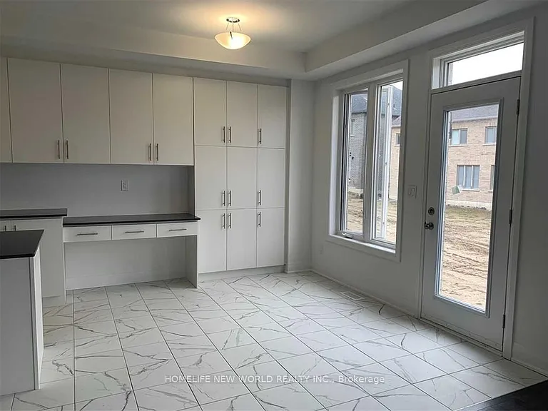83 Kentledge Ave — Photo 10