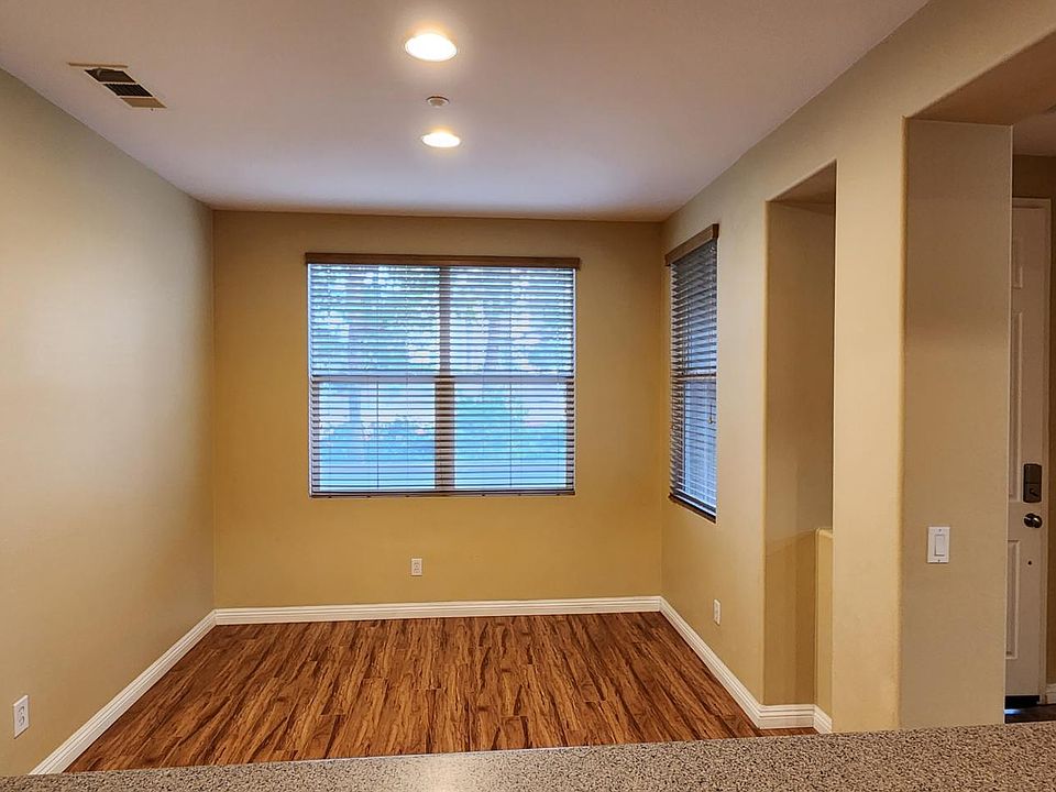 Spacious Dining Room