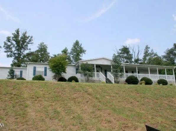 486 McGaha Chapel Rd, Cosby, TN 37722