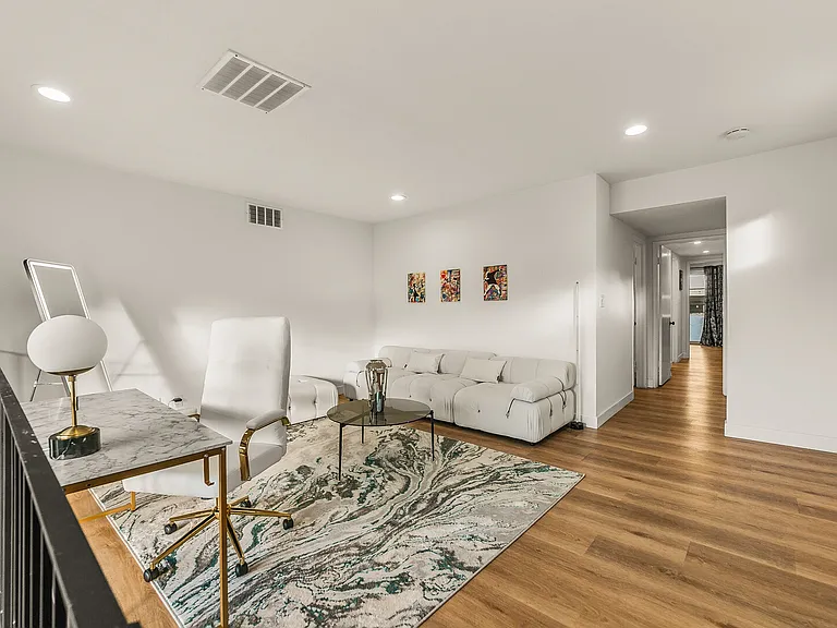 Oak Point Dr — Photo 18