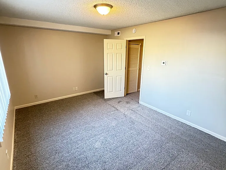 2032 J St #10 — Photo 4