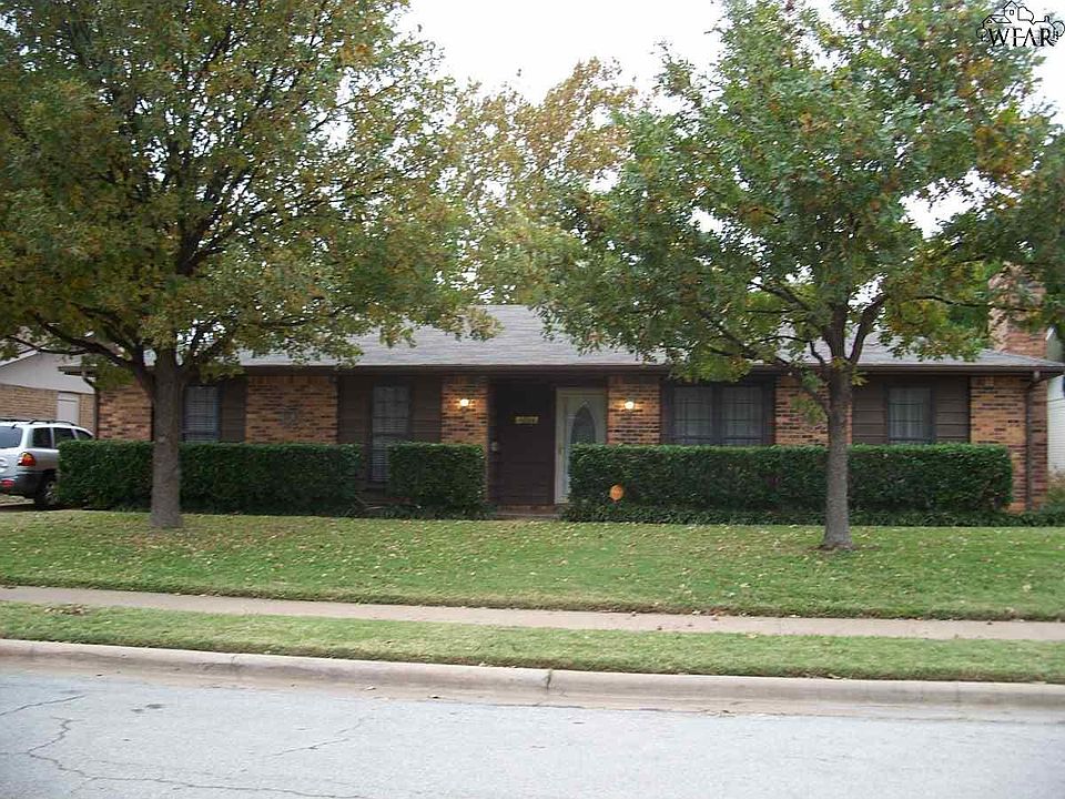 1st image of 4658 Sierra Madre Dr