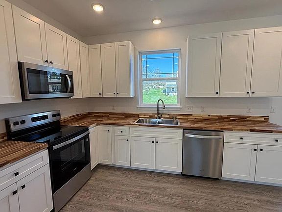4th image of 705 Roe Ln