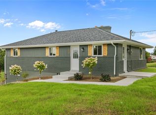 860 McElhaney Rd, Freedom, PA 15042