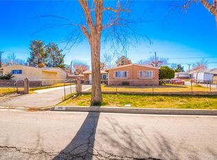 330 E Nugent St, Lancaster, CA 93535