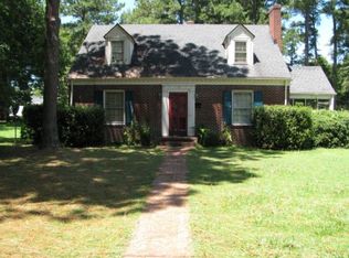 114 Overstreet Dr, Enfield, NC 27823