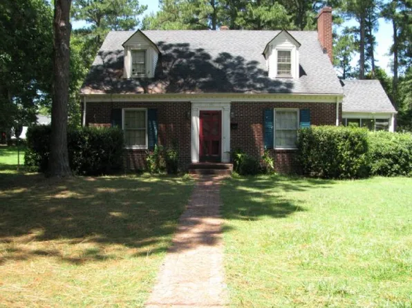 114 Overstreet Dr, Enfield, NC 27823
