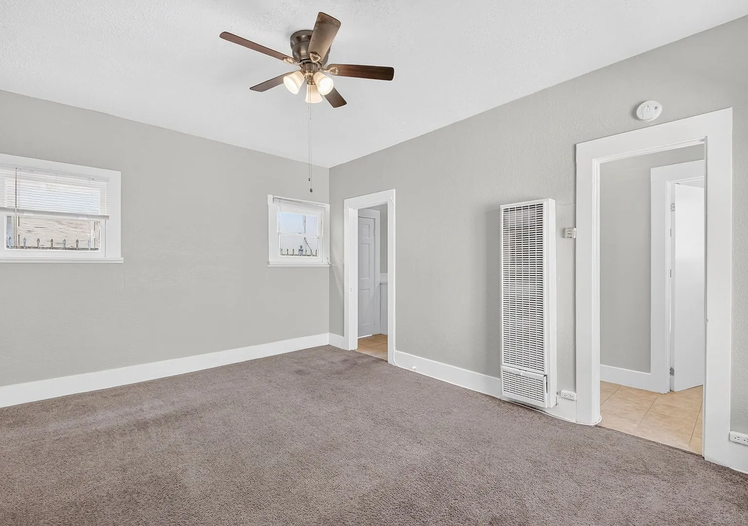 1074 Obispo Ave — Photo 3