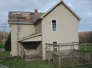 5030 Lindentree Rd NE, Mineral City, OH 44656